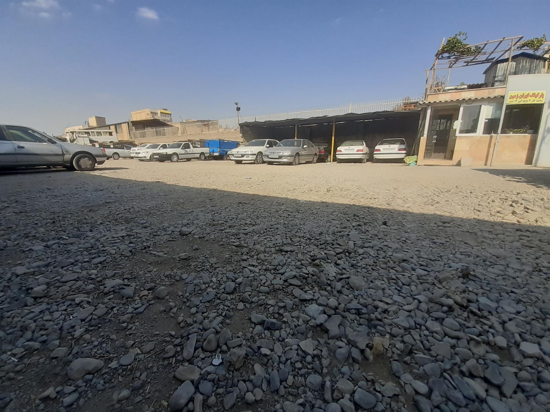 عکس پارکینگ ایران زمین
