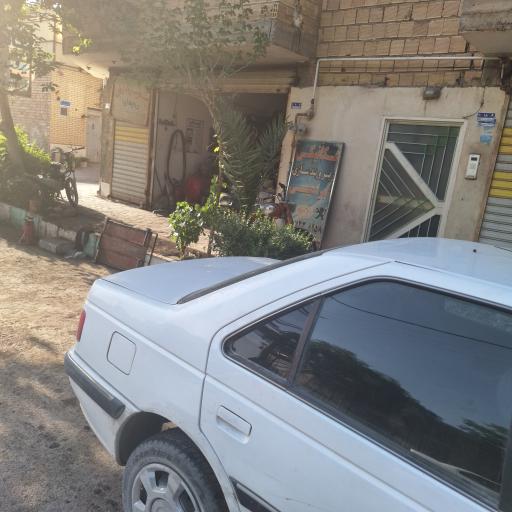 عکس تعمیرگاه تخصصی خودرو کارینو