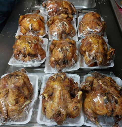 عکس سفره خانه سنتی نارنج