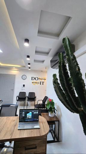 مشاور املاک انزلی ملک