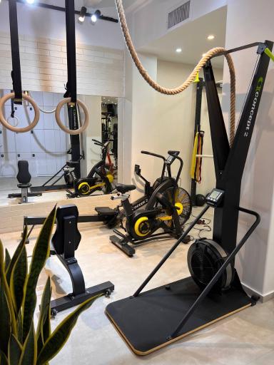 عکس باشگاه ورزشی بانوان هور شعبه پیروزی