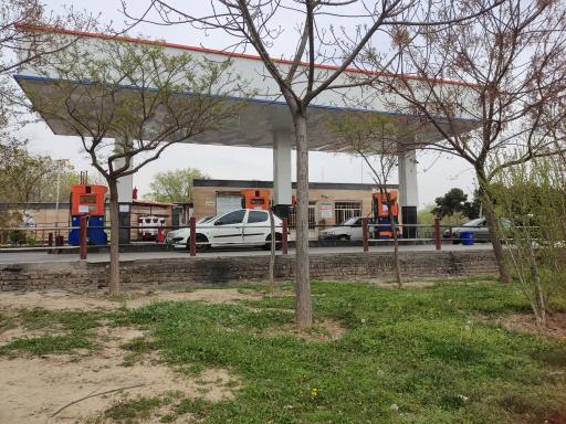 عکس پمپ بنزین عصر جدید شماره ۲۸۲