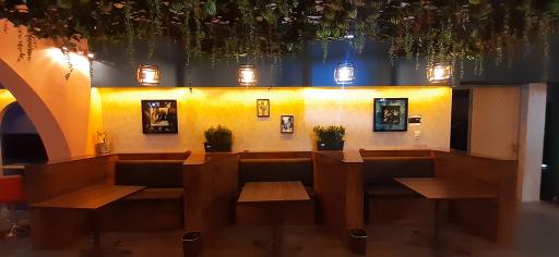 عکس کافی شاپ بهار 