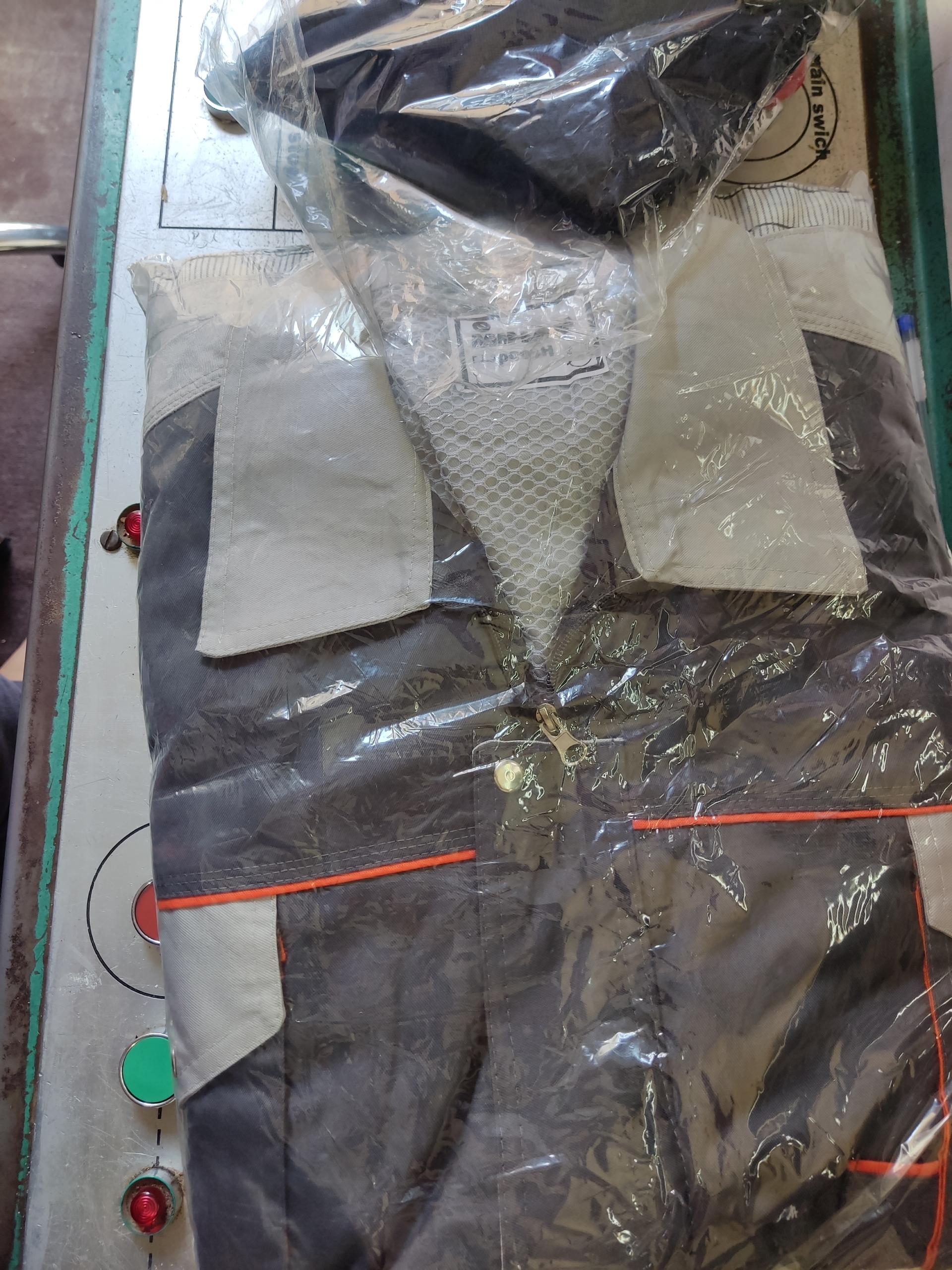 عکس فروشگاه نظامی سرباز