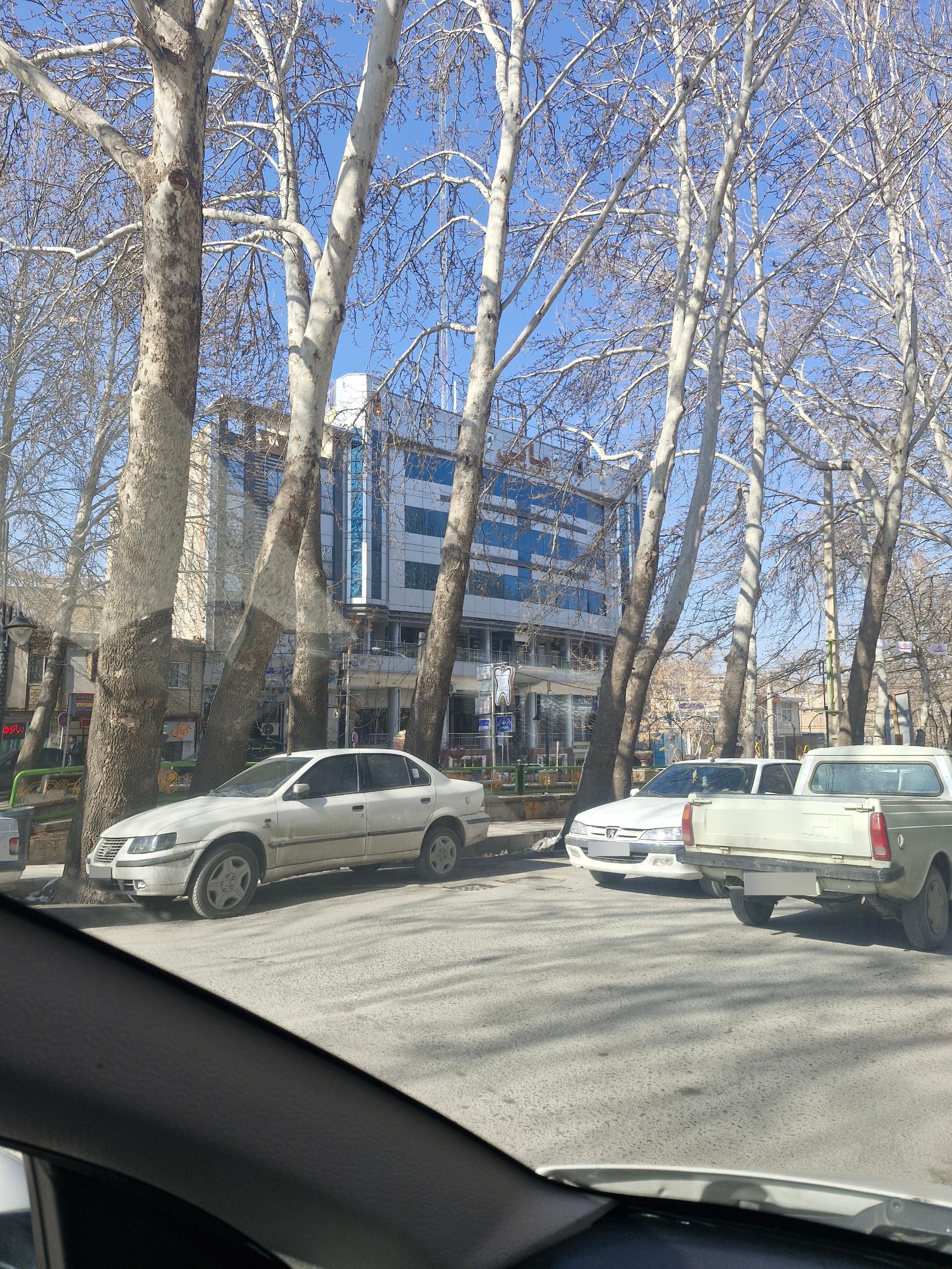 عکس مجتمع تجاری مسکونی مانی