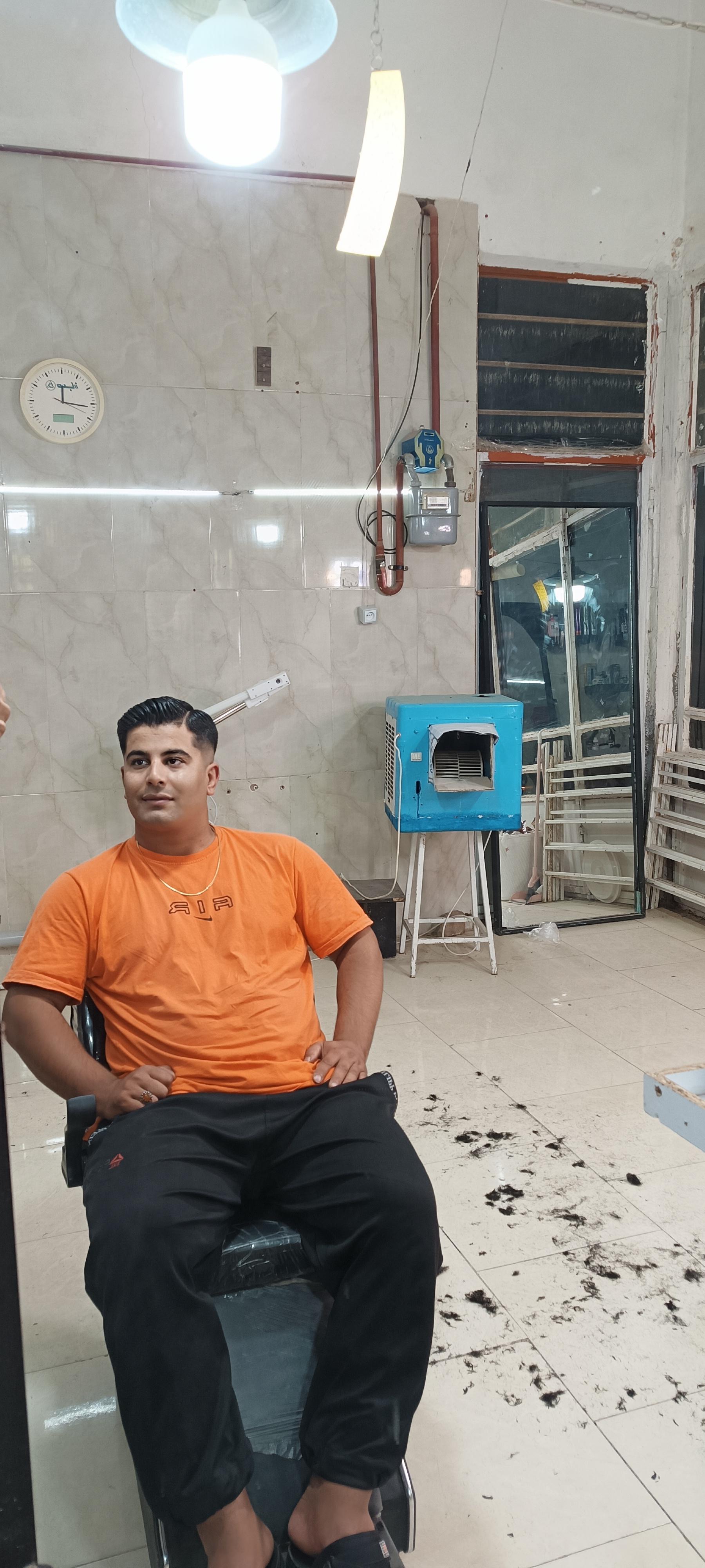 عکس پیرایش آقای خاص 