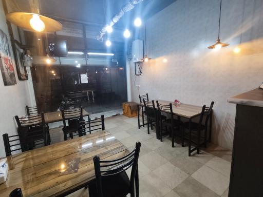 عکس تهیه غذای نایب