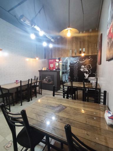 عکس تهیه غذای نایب