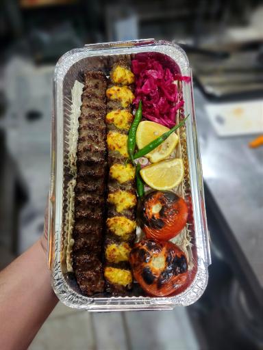 عکس تهیه غذای نایب