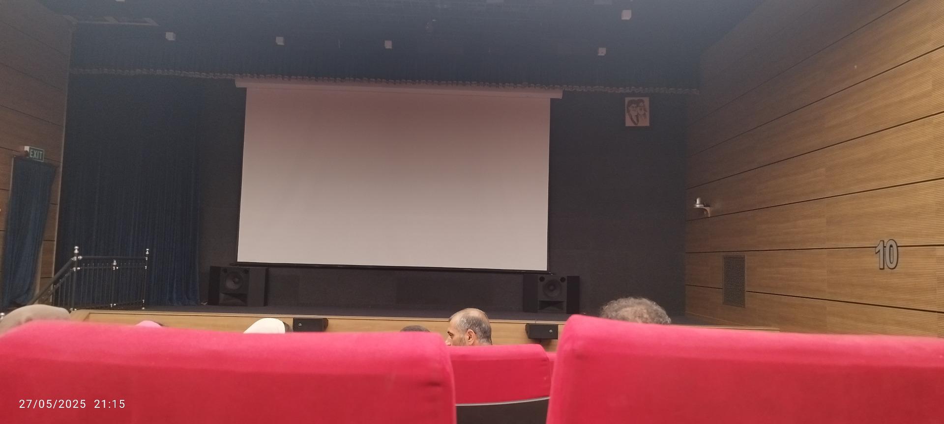 عکس پردیس سینمایی باغ کتاب