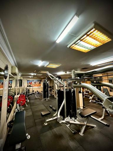 عکس باشگاه بدنسازی زهره