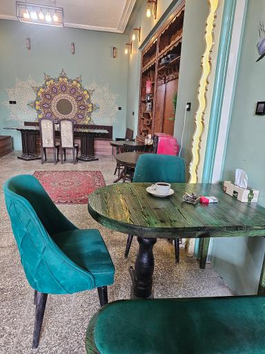 عکس کافه بمانی