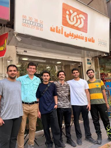 عکس کافه بیکری آنان