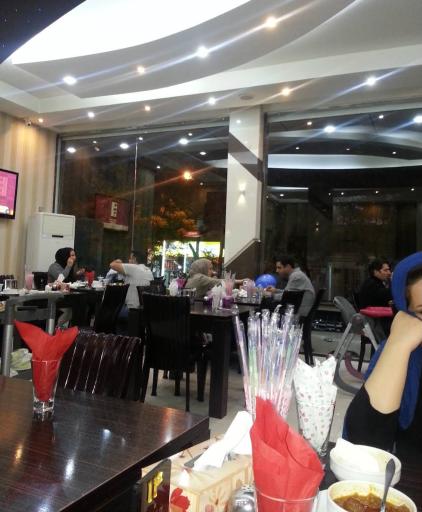 عکس رستوران جوانان