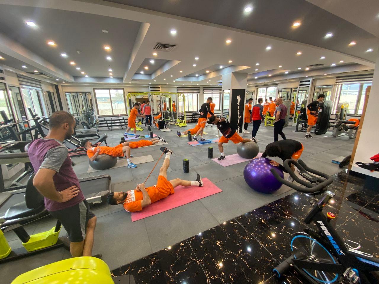 عکس باشگاه فرهنگی ورزشی اقتصادی تراکتور آذربایجان