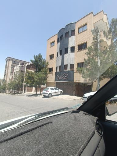 عکس مجتمع افق