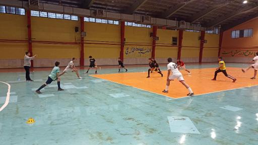 عکس ورزشگاه پنج آذر