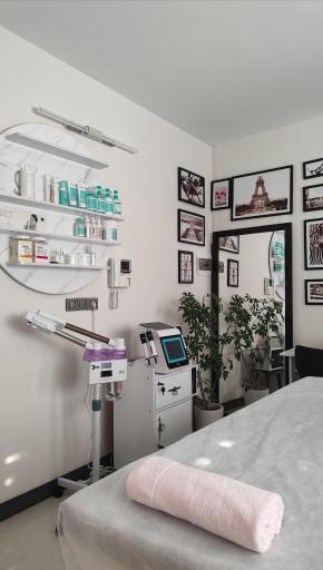 عکس پاکسازی پوست دلیکا