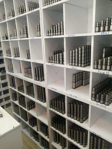 عکس فروشگاه حامی قالب ابزار شاداباد 