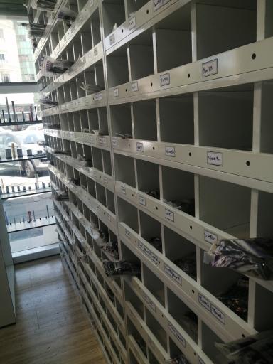 عکس فروشگاه حامی قالب ابزار شاداباد 