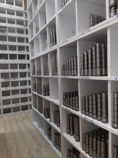 فروشگاه حامی قالب ابزار شاداباد 