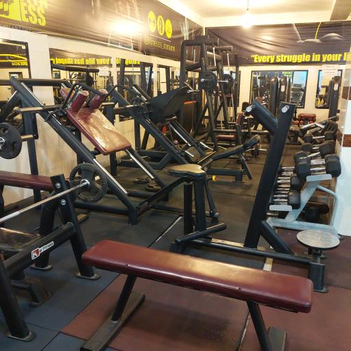 عکس سالن بدنسازی ایرانیان