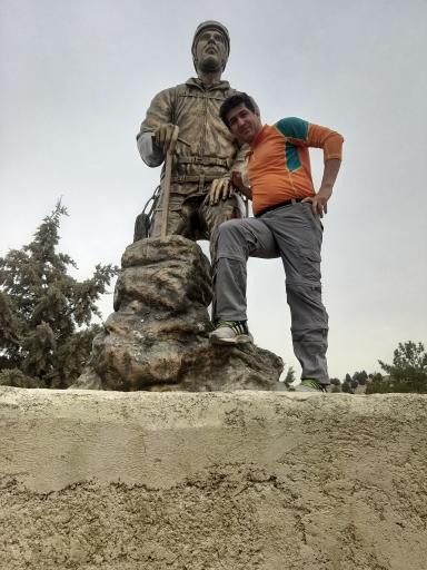 عکس قله ی هلجرد (ارتفاع 1940 متر)