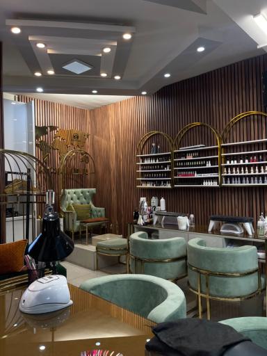 عکس سالن زیبایی الهه شرقی