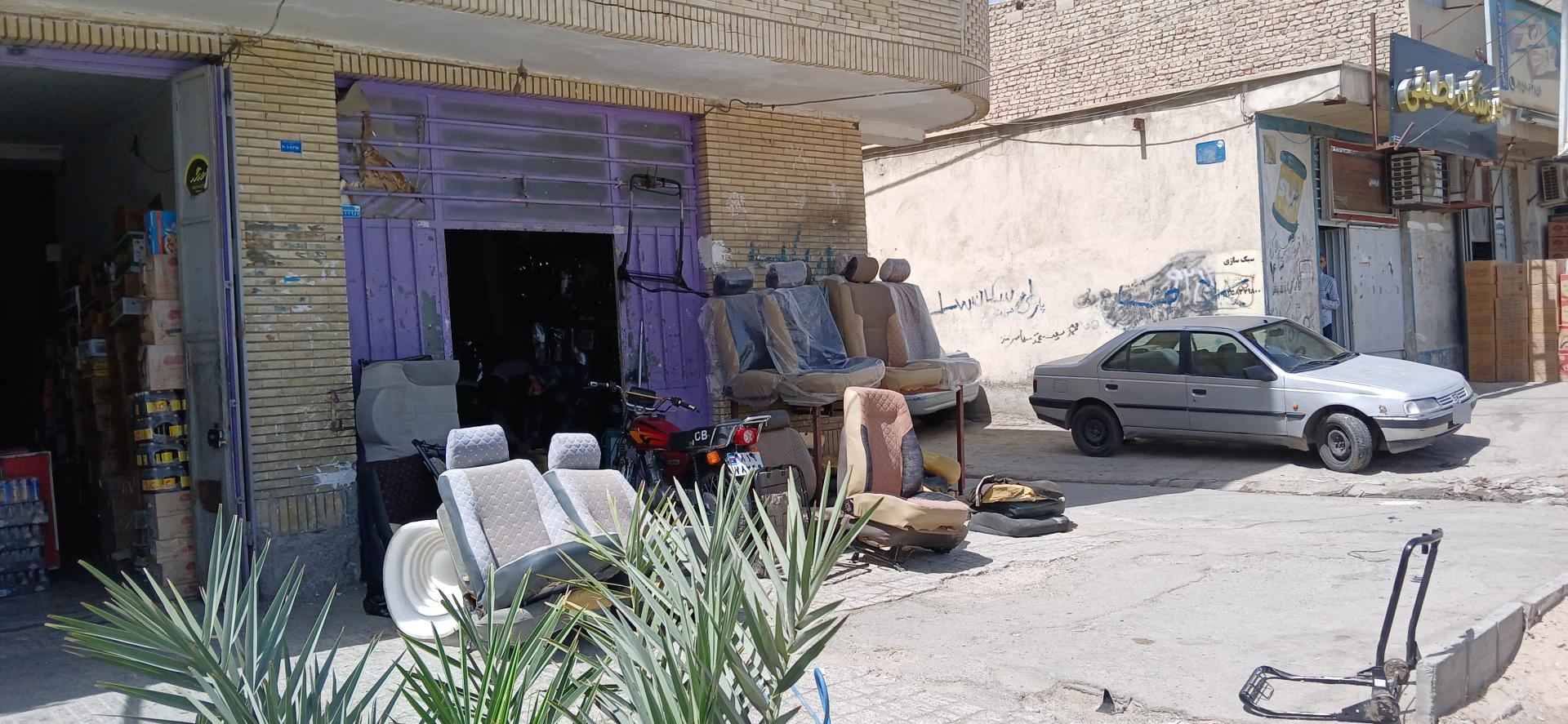 عکس صندلی سازی ماشین رسالت 