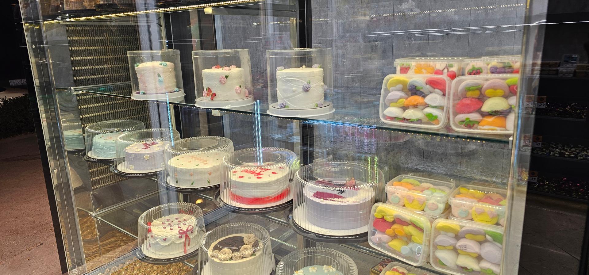 عکس قنادی خالقی