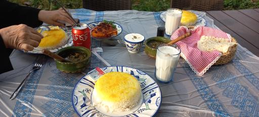 عکس باغ رستوران افرا