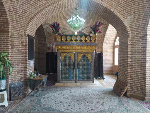 عکس آرامگاه زبیده خاتون