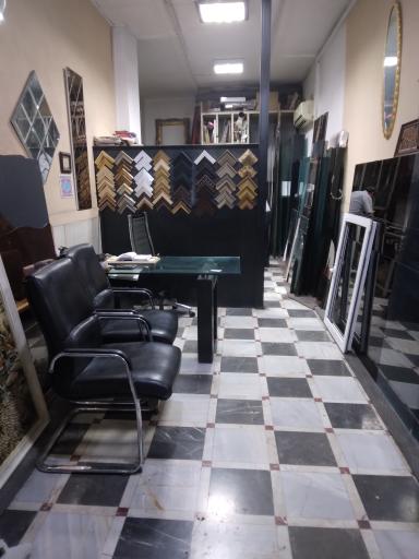 عکس شیشه بری اکبرزادگان