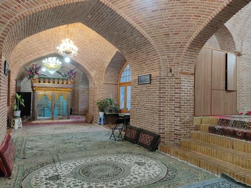 عکس آرامگاه زبیده خاتون