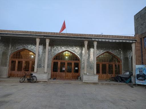 عکس آرامگاه زبیده خاتون