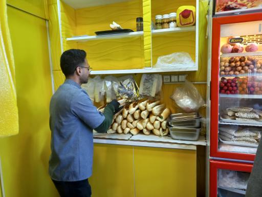 فلافل ساندویچی اُ اینو شعبه 1