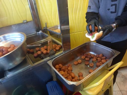 عکس فلافل ساندویچی اُ اینو   شعبه (1)