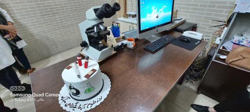 عکس آزمایشگاه شفا - دکتر سعید پیغامی