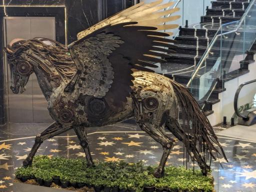 عکس مجتمع تجاری هروی سنتر