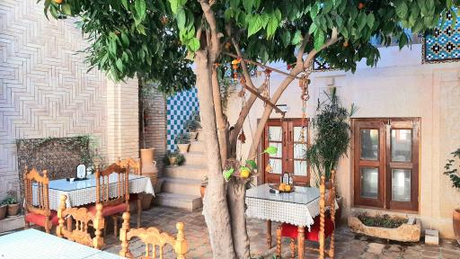 خانه سنتی والاد