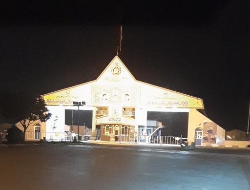 عکس درب جبهه پایگاه هوایی هشتم شکاری 