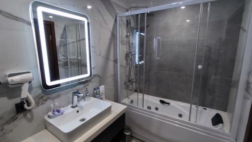 عکس هتل ولیعصر