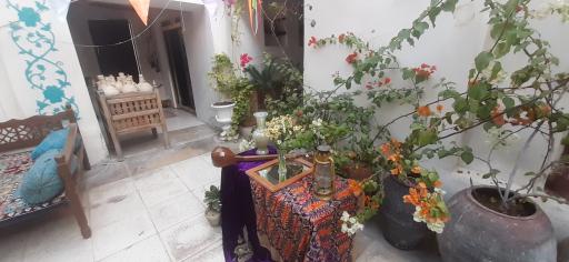 عکس سفره خانه سنتی نریمان