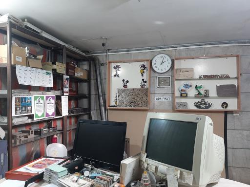 عکس خدمات کامپیوتر سیستم‌های امنیتی افق