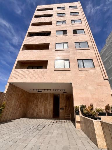 عکس ساختمان سورن 