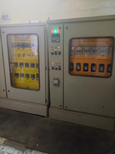 عکس شرکت‌ عمران نیروی توس