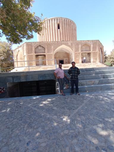 عکس عمارت خورشید