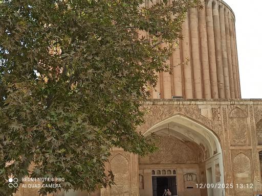 عکس عمارت خورشید