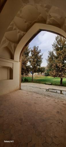 عکس عمارت خورشید