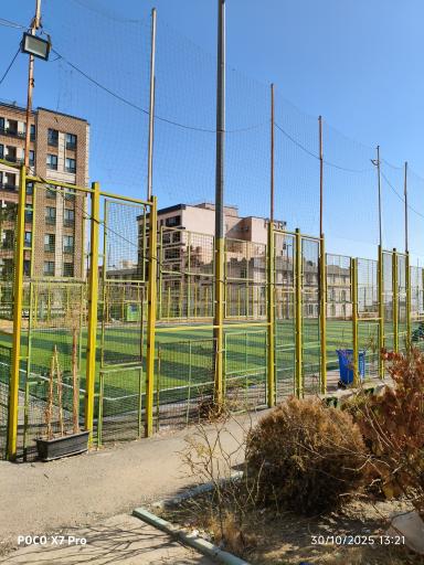 عکس زمین چمن مصنوعی فوتبال